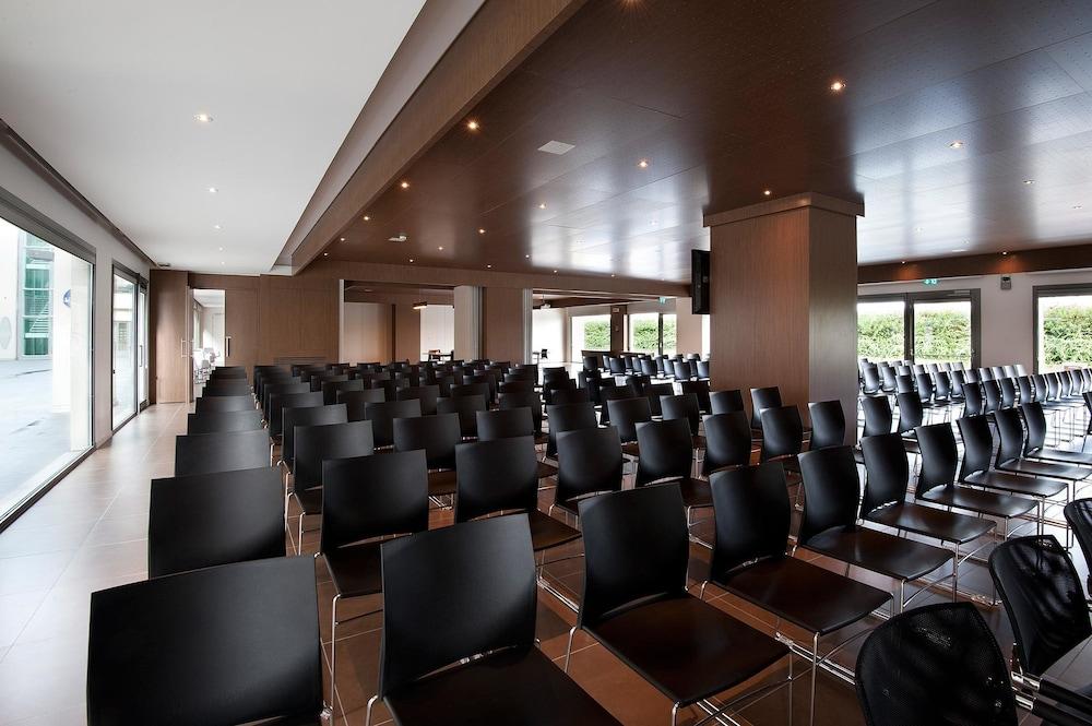 UNAHOTELS Le Terrazze Treviso Hotel&Residence Lancenigo Esterno foto
