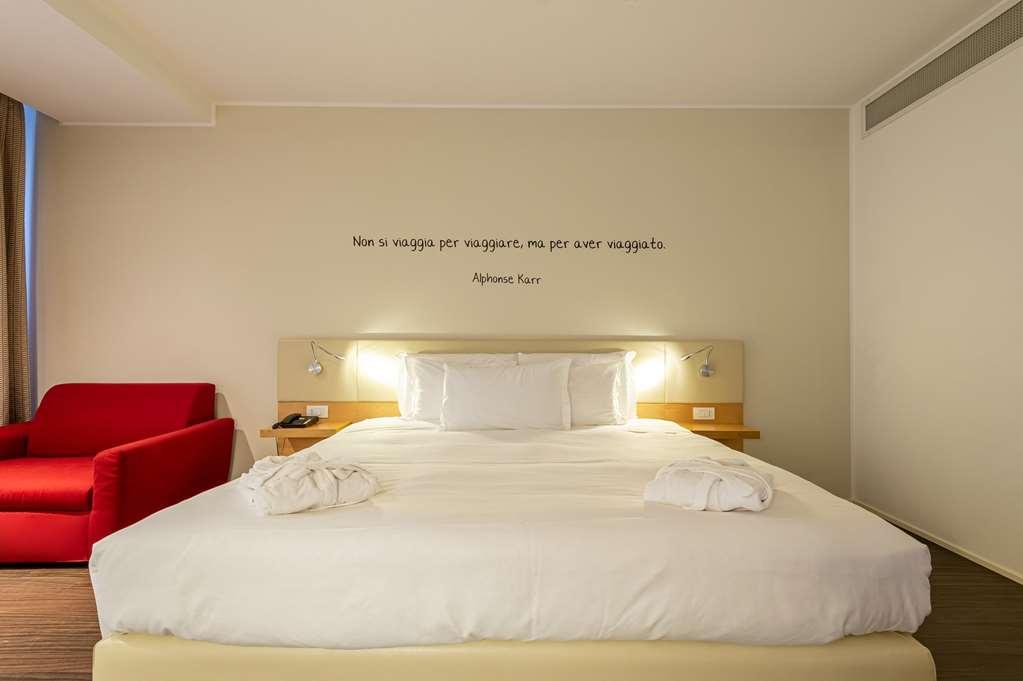 UNAHOTELS Le Terrazze Treviso Hotel&Residence Lancenigo Camera foto